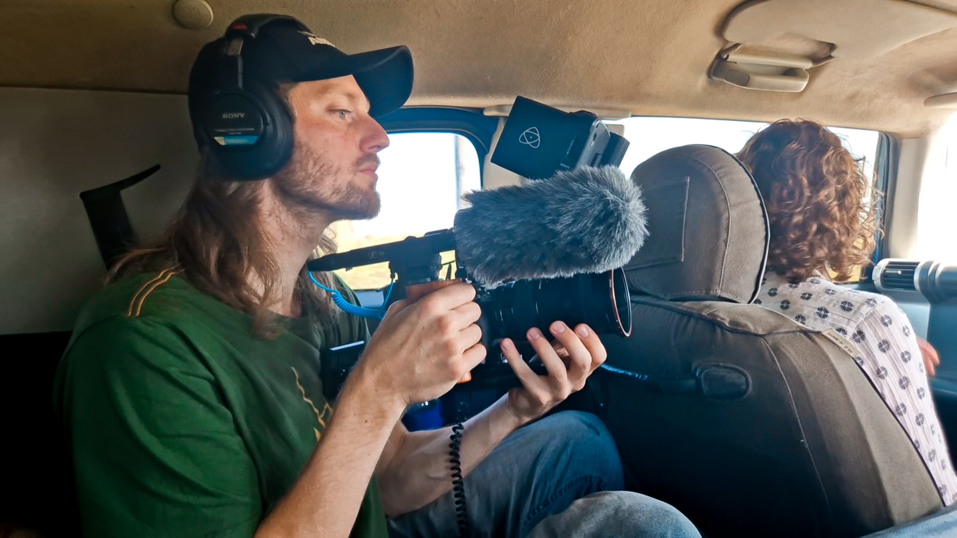 documentary filmmaker and director of photography, cinematographer, camera operator, gaffer, cinematography, interview lighting, based in Netherlands, Spain, South Africa